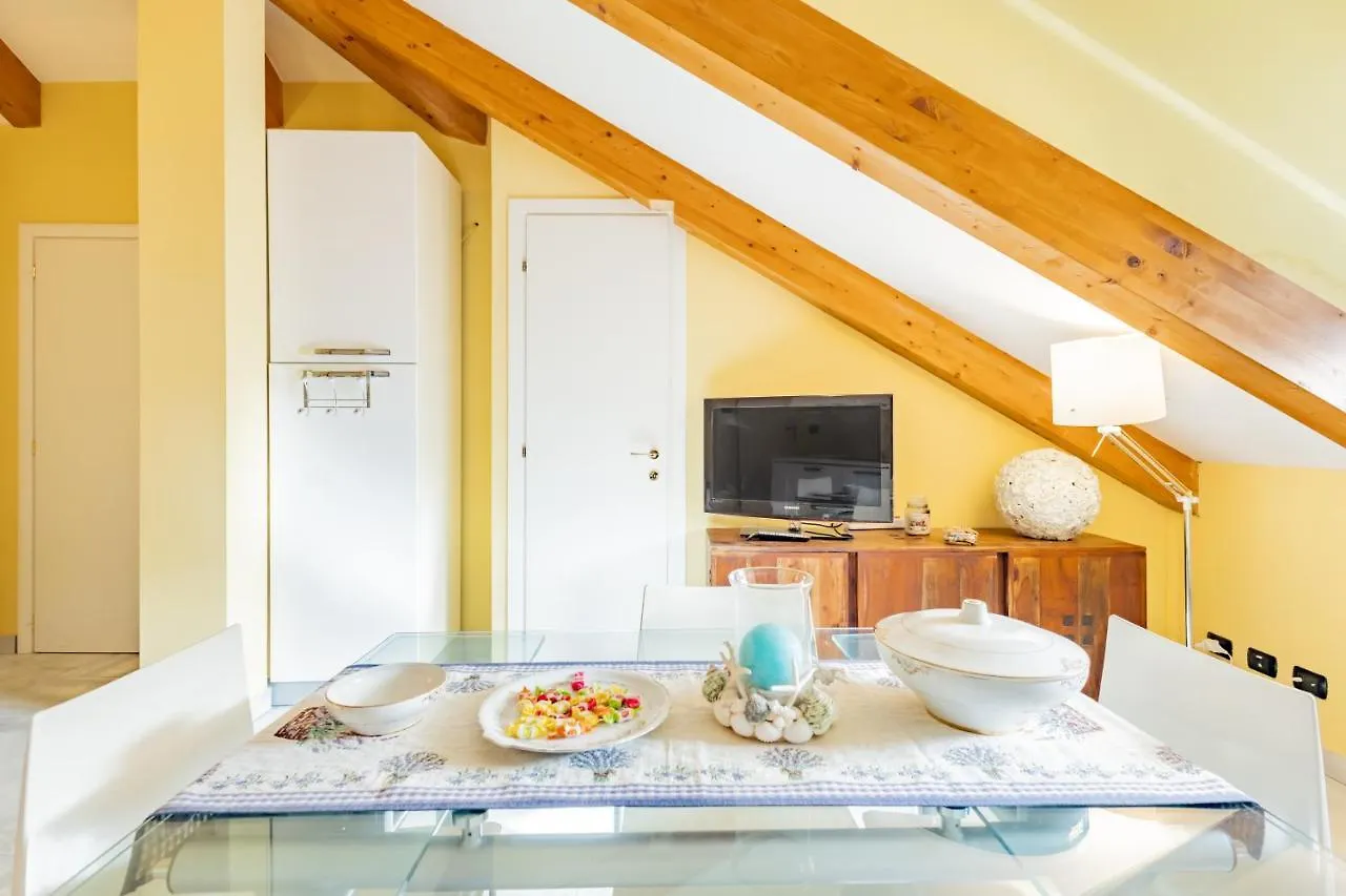 Star House Daire Marina dʼMarina dʼAndora İtalya